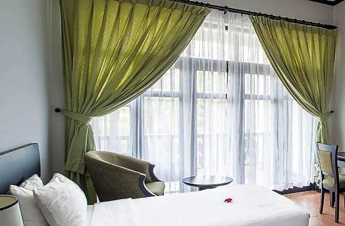 Khách sạn Lazi - Mom Da Chim Phan Thiết